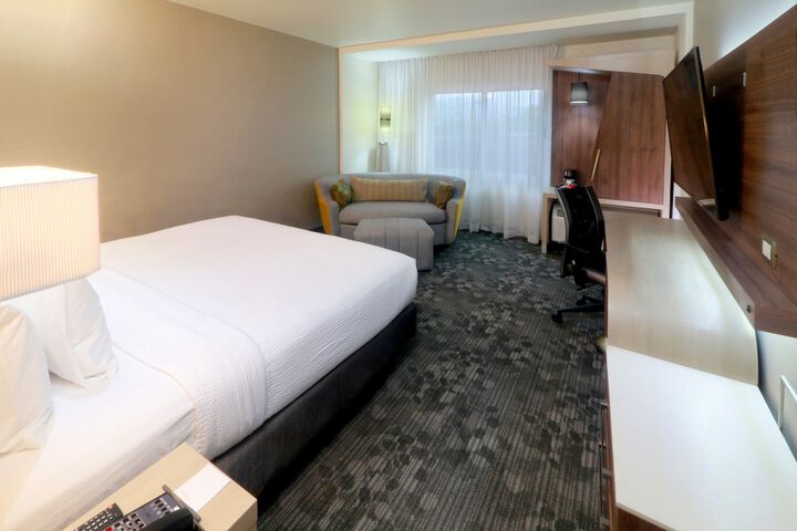 Room 7 of 85