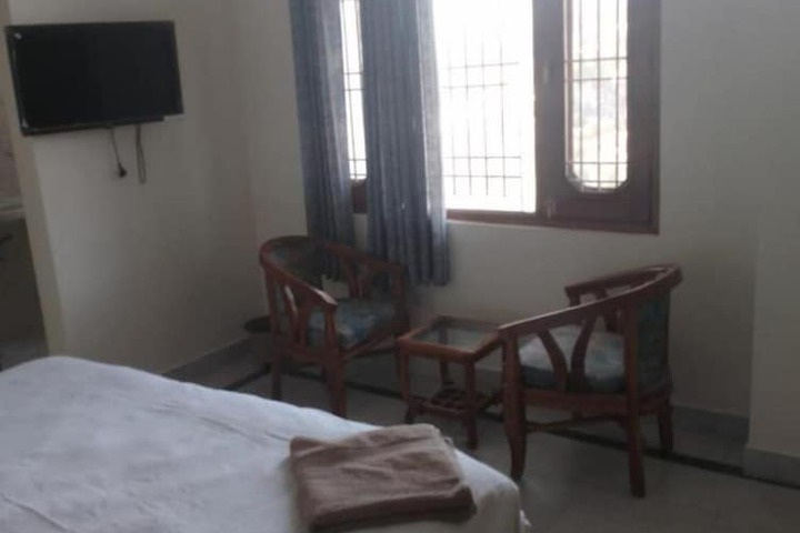 Room 3 of 15