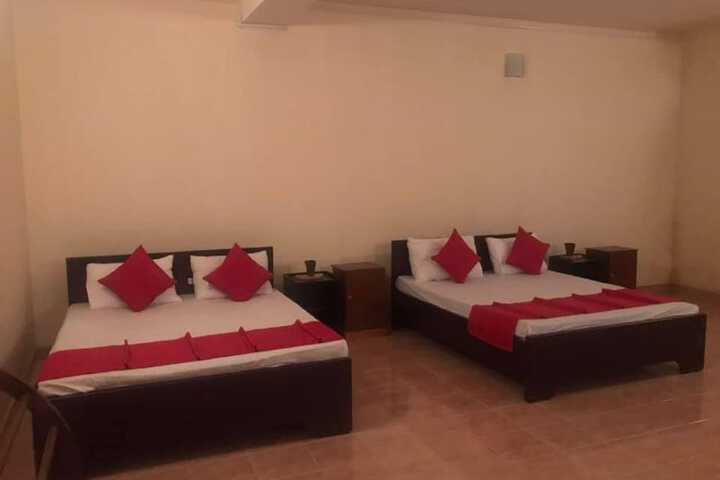 Room 8 of 23