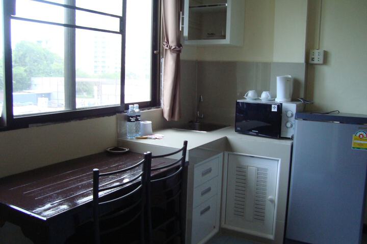 Room 19 of 86