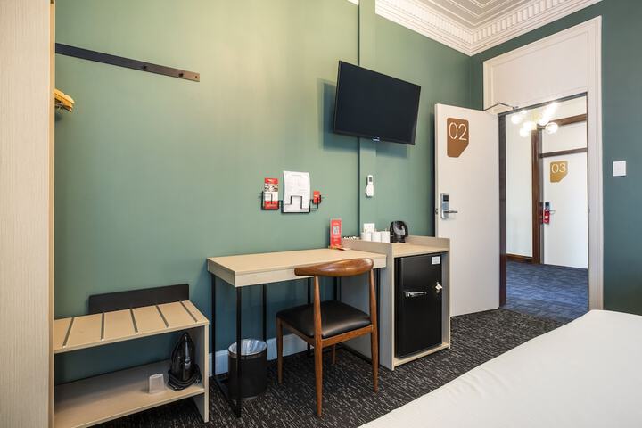 Room 36 of 99