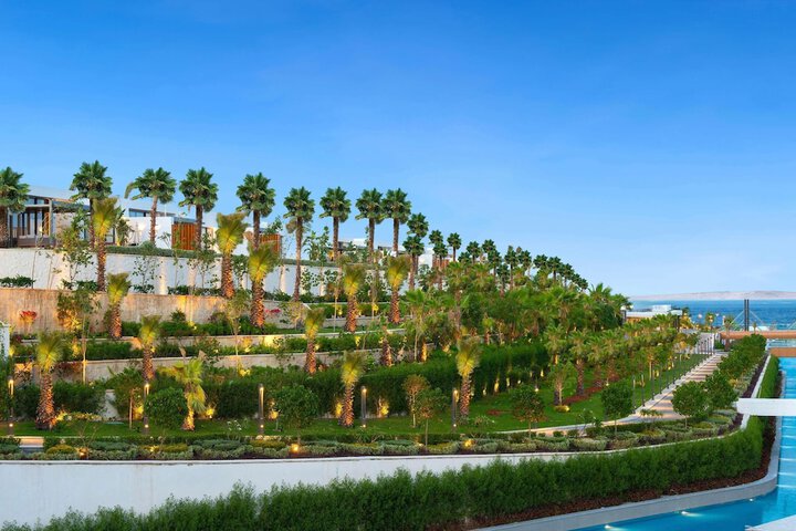 Hotel 174 of 180