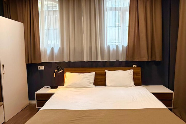 Room 130 of 240