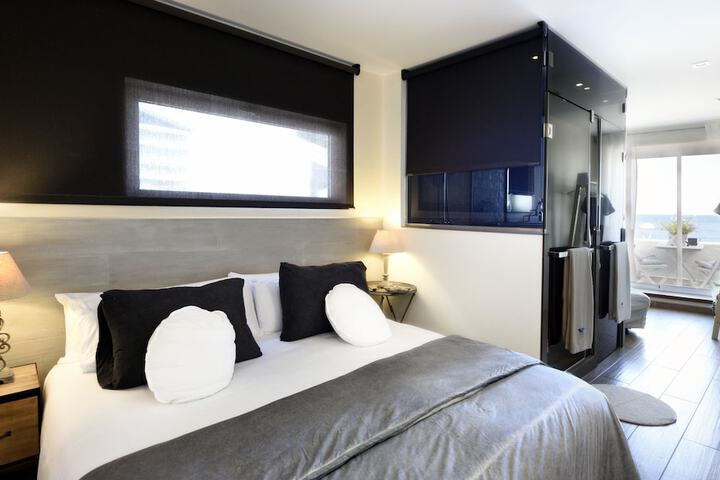 Room 6 of 36