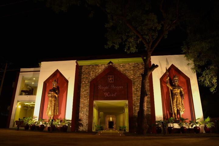 Royal Bagan Hotel