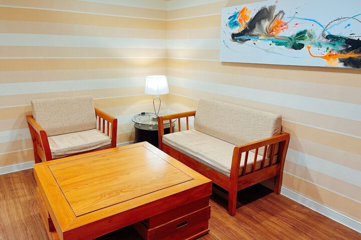 Room 45 of 69