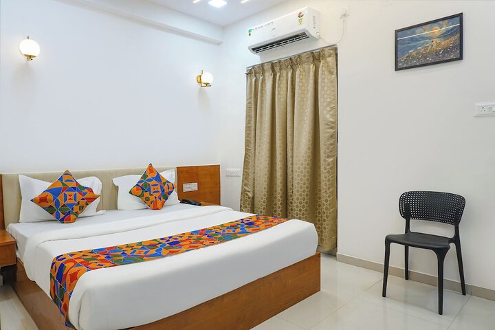 Room 37 of 61