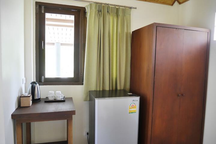 Room 26 of 40
