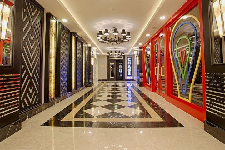 Ballroom/Hall 86 of 107