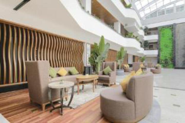Tianshui Shiwaitaoyuan Hotel