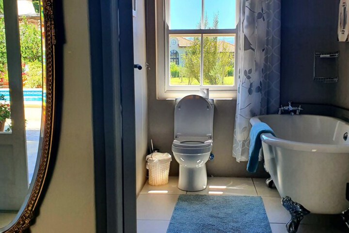 Room 22 of 52