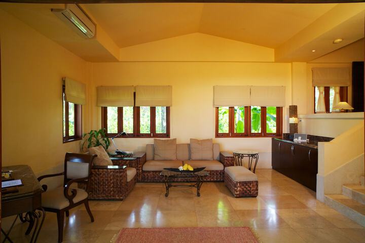 Room 4 of 23