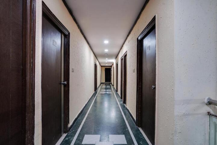 Hotel O Grand Aarvi inn