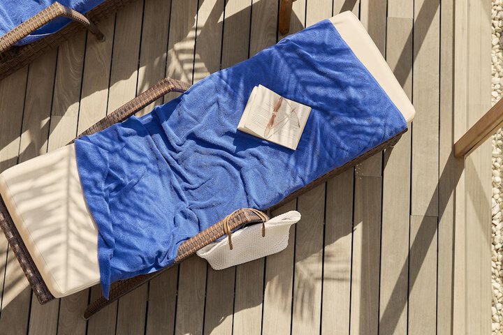 Sundeck 105 of 117
