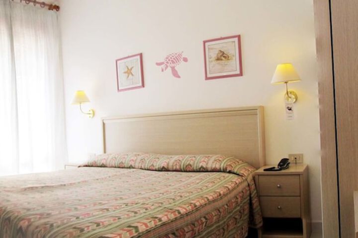 Room 7 of 51