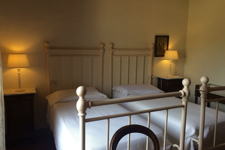 Room 22 of 85
