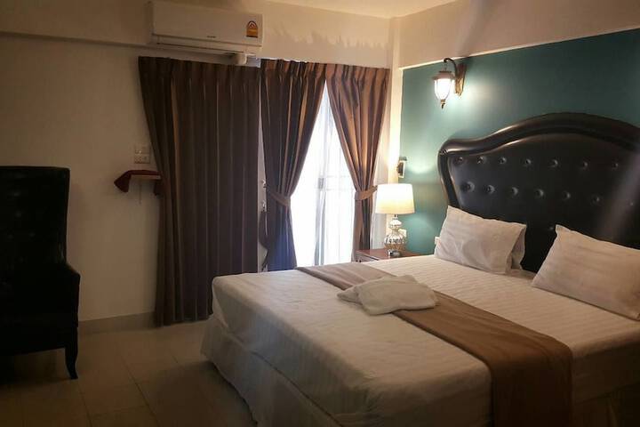 Room 4 of 54