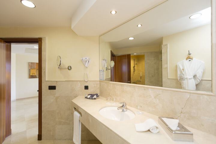 Bathroom Interior Photo