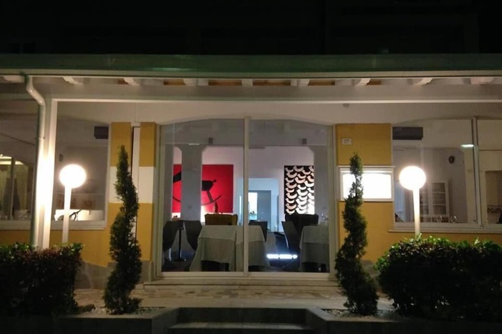 Hotel 64 of 68