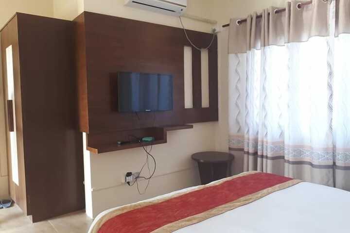 Room 6 of 20