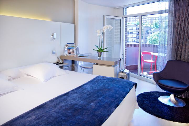 Room 9 of 70