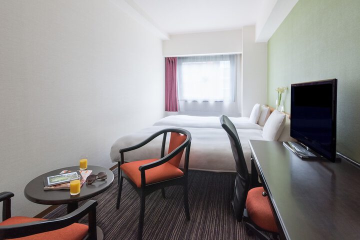 Room 15 of 73