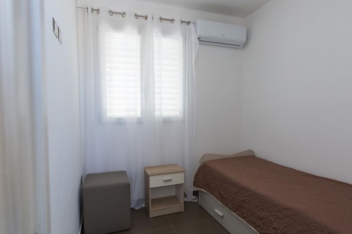 Room 40 of 56
