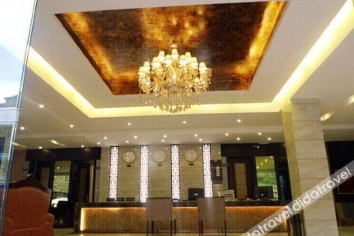 Hotel Interior 8 of 20
