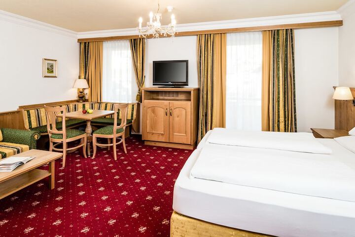 Room 9 of 111