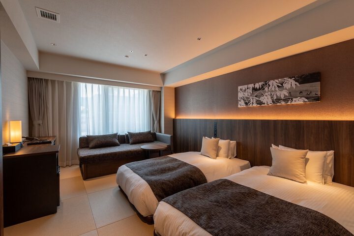 Room 22 of 40