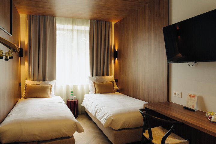 Room 18 of 59