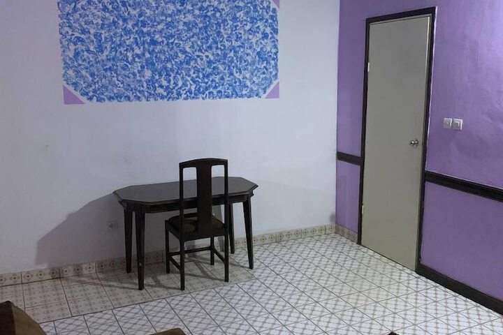 Room 53 of 87