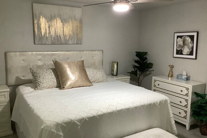 Room 18 of 99
