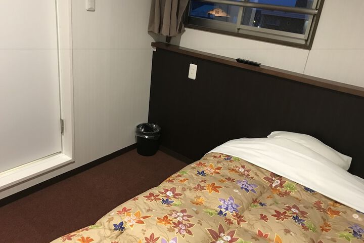 Room 7 of 54