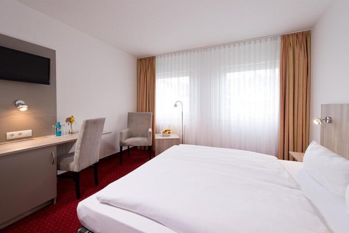 Room 12 of 47