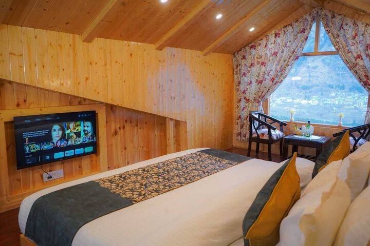 Room 13 of 29