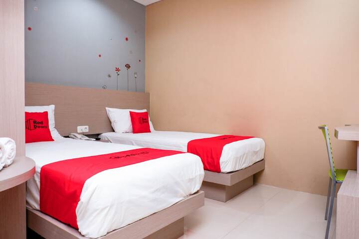 Room 7 of 11