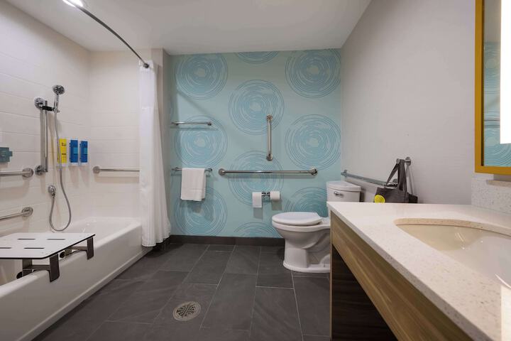Bathroom shower