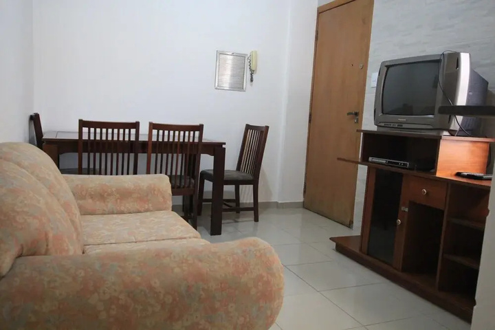 Room 5 of 12