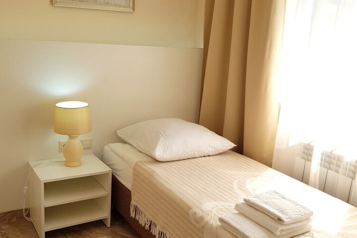 Room 15 of 89