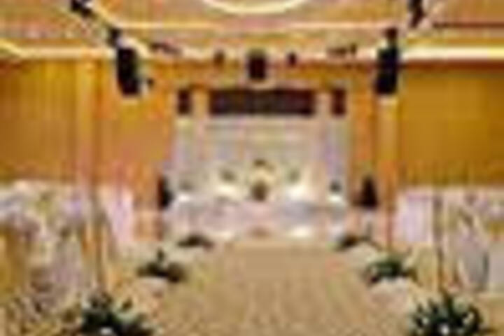Photo of HIGHCREST HOTEL