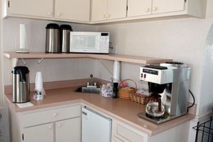 Breakfast/Coffee Service 5 of 18