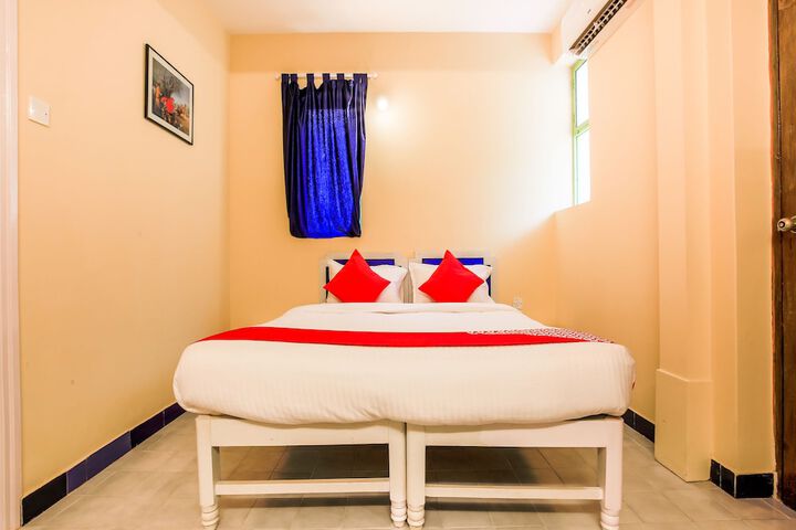 Room 15 of 28