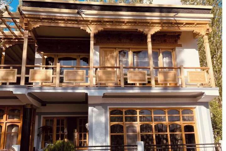 Lzawa Residency