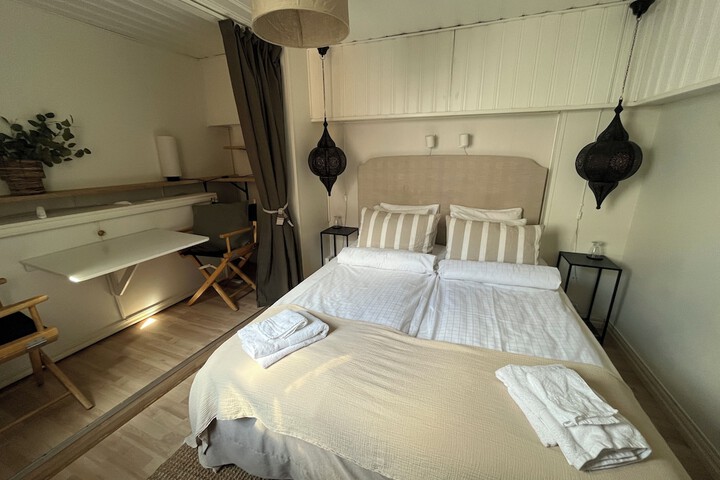 Room 38 of 62