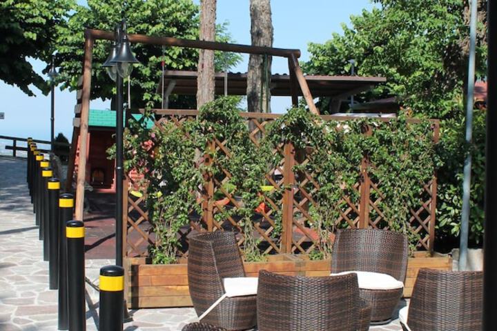 Terrace/Patio 18 of 45