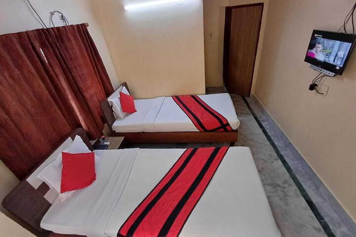 Room 5 of 24