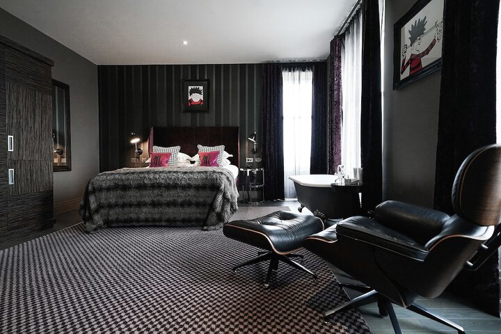 Room 22 of 90