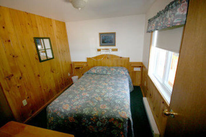 Room 18 of 42