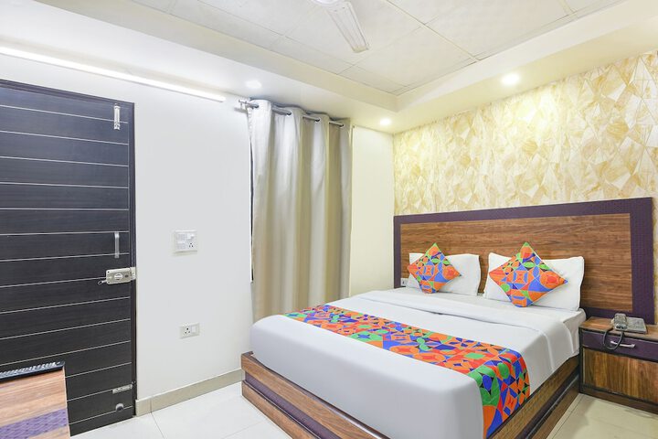 Room 20 of 34